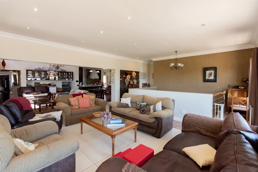 5 Bedroom Property for Sale in Myburgh Park Western Cape